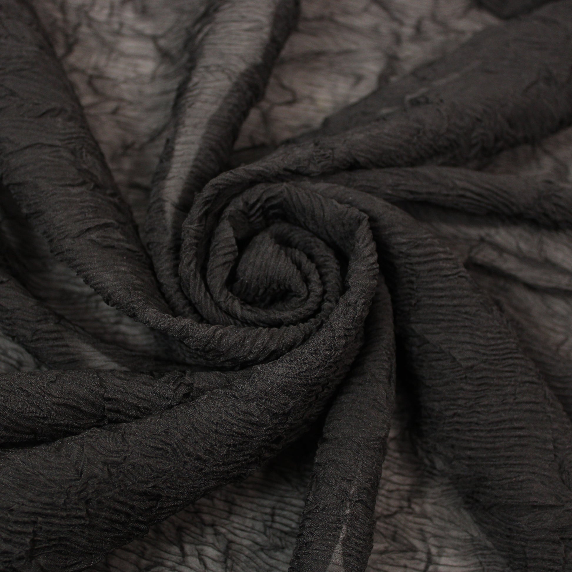Tissu crêpon - noir - photo 1/4 | So Tissus