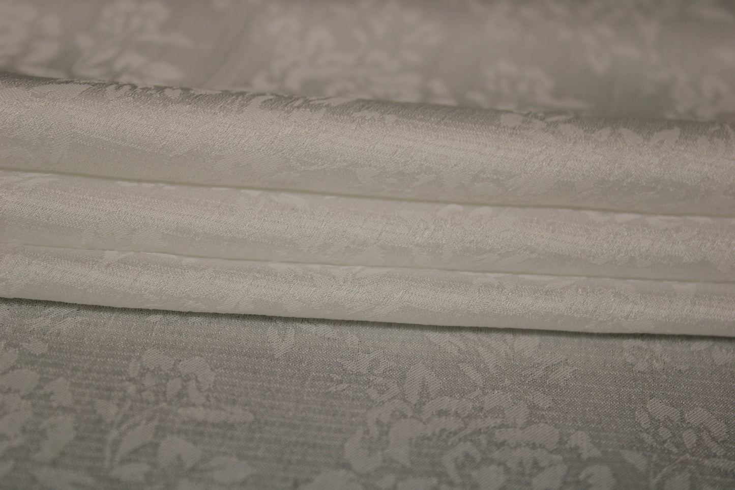 Tissu jacquard fluide- imprimé fleuri - blanc - photo 2/4 | So Tissus