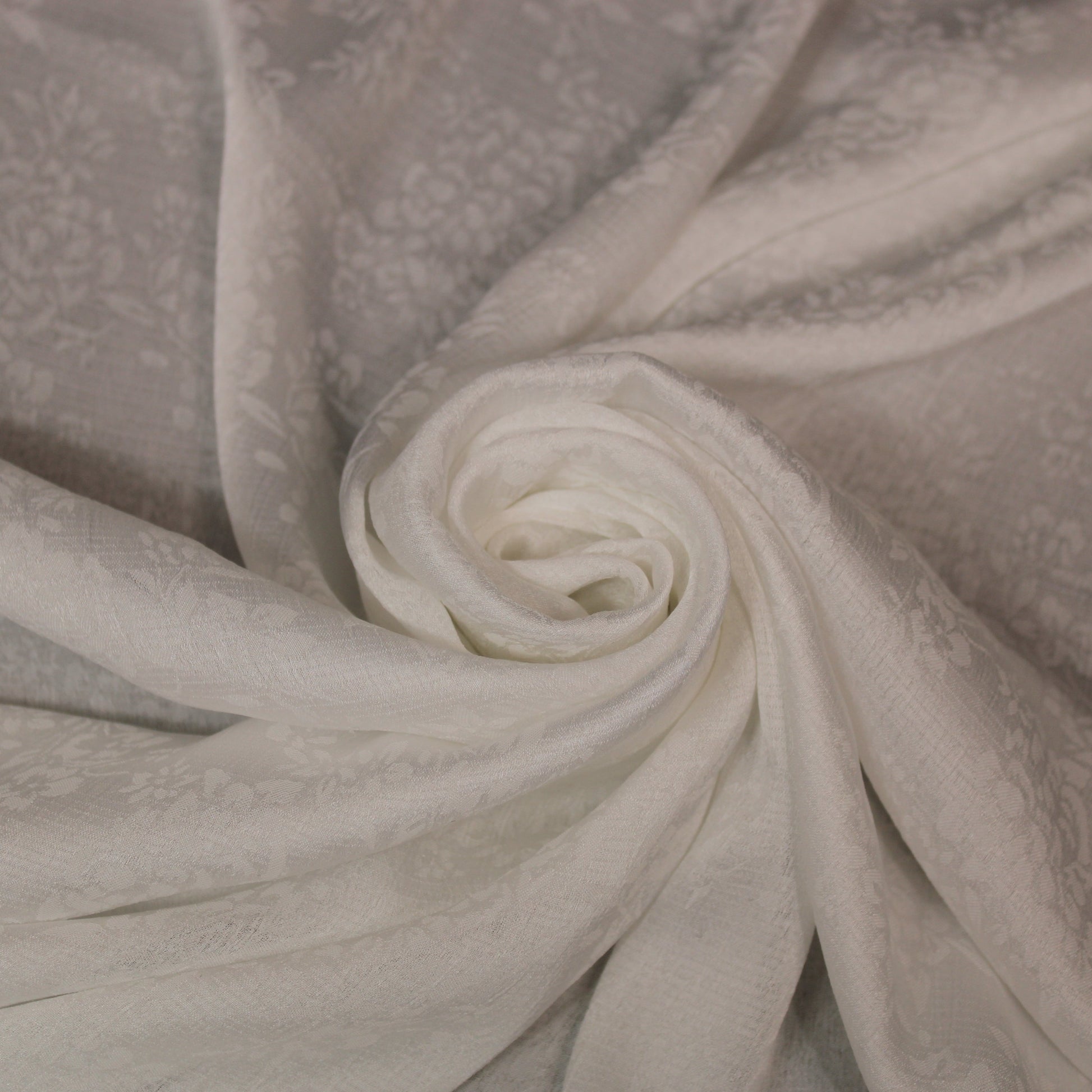 Tissu jacquard fluide- imprimé fleuri - blanc - photo 1/4 | So Tissus