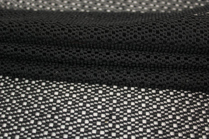 Tissu résille - noir - motif losange abstrait - photo 2/4 | So Tissus