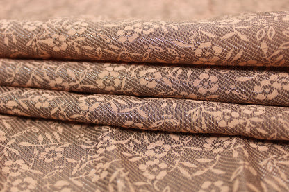 Tissu jacquard viscose et lurex - motif fleuri - nude et argenté - photo 2/5 | So Tissus