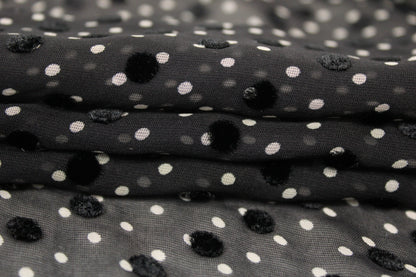 Tissu mousseline de soie dévoré - noir à pois - photo 2/6 | So Tissus