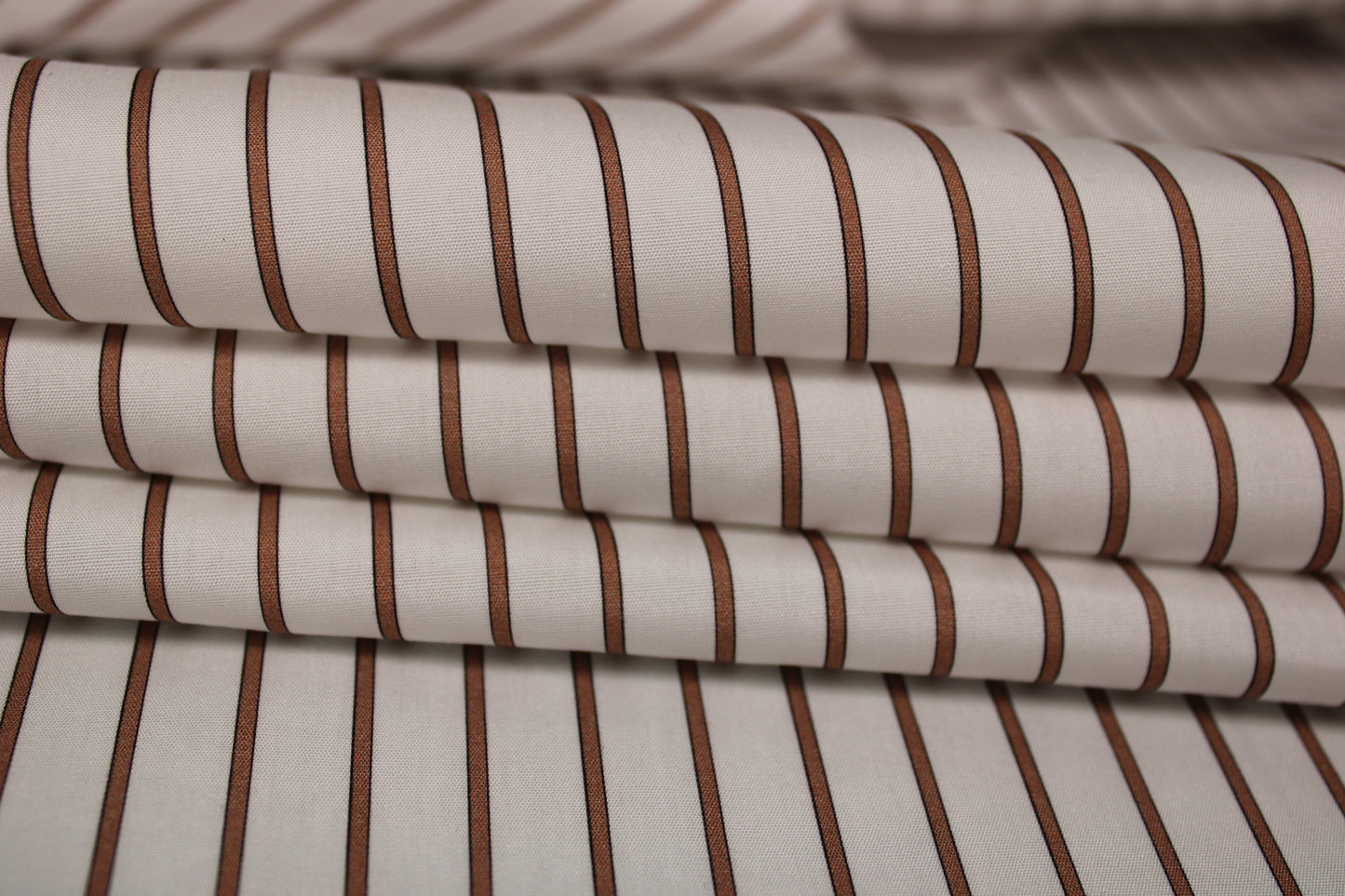 Tissu popeline coton - à rayures - blanc et marron clair - photo 2/5 | So Tissus