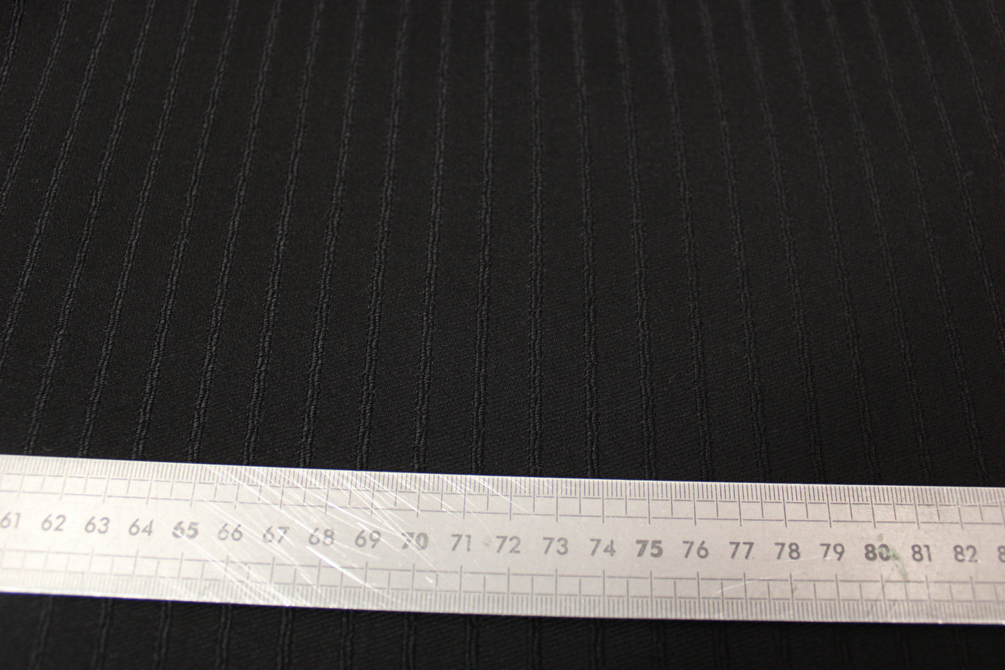 Tissu laine tailleur - à rayures - noir - photo 5/5 | So Tissus