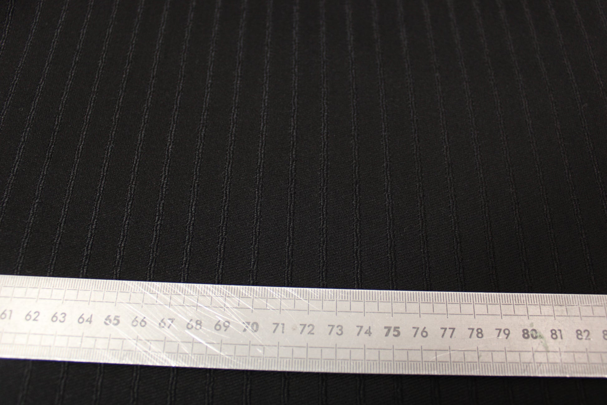 Tissu laine tailleur - à rayures - noir - photo 5/5 | So Tissus