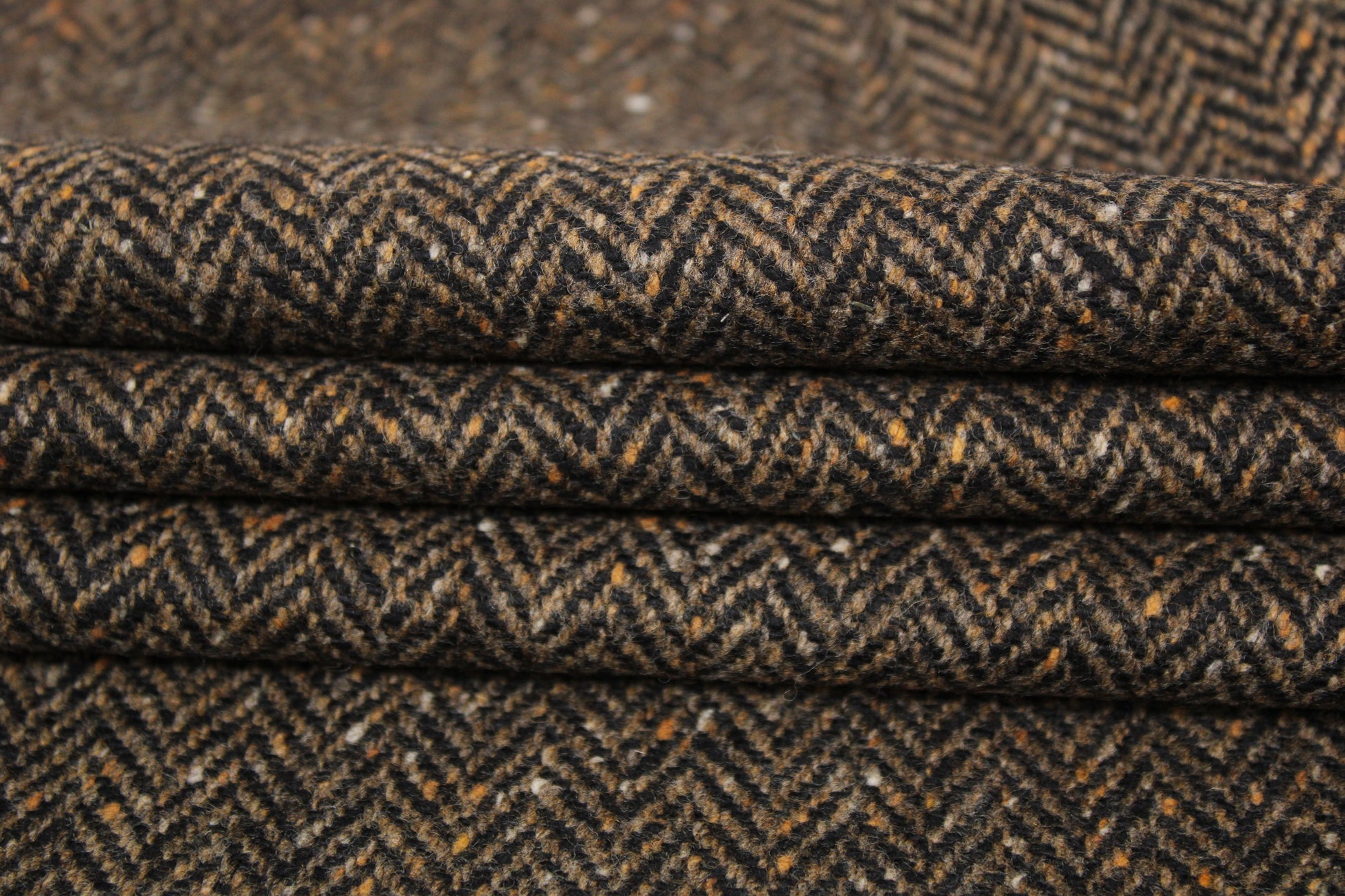 Tissu tweed laine chevron - ton moka chiné - photo 2/5 | So Tissus