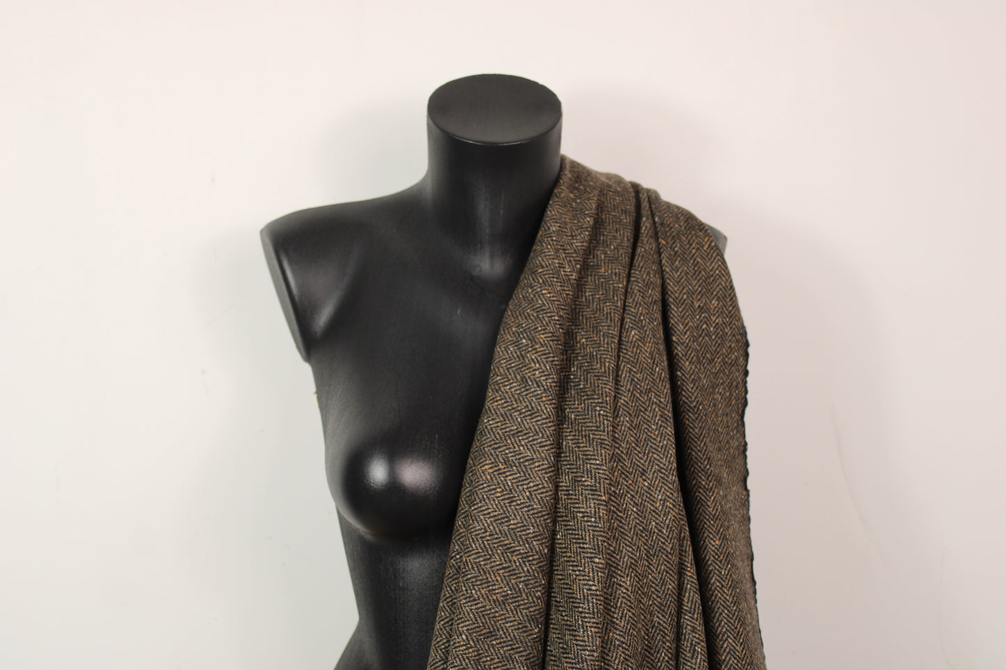 Tissu tweed laine chevron - ton moka chiné - photo 3/5 | So Tissus
