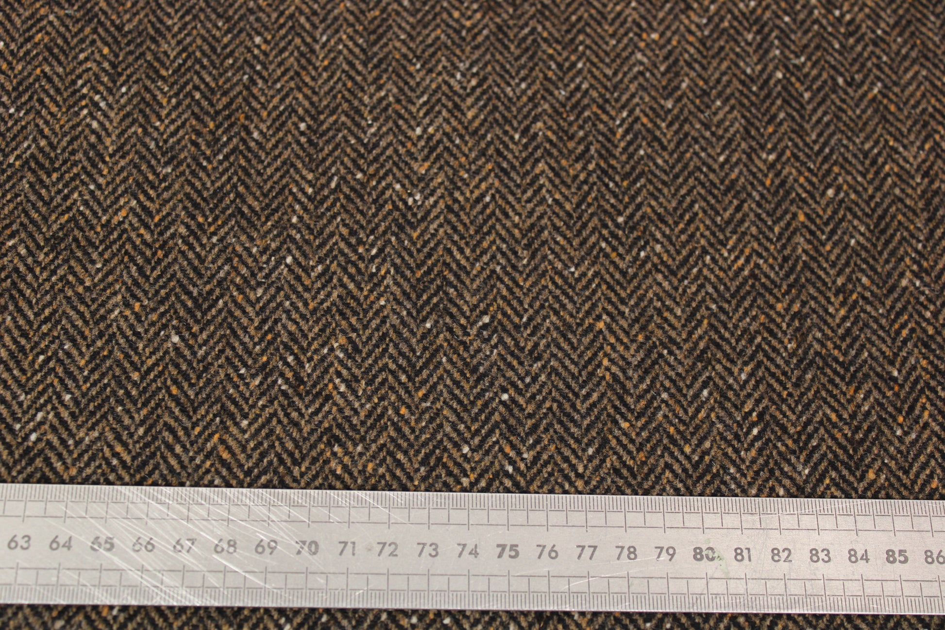 Tissu tweed laine chevron - ton moka chiné - photo 5/5 | So Tissus