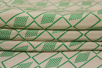 Tissu crêpe de chine 100% soie - imprimé geometrique - ton vert et nude - photo 2/4 | So Tissus