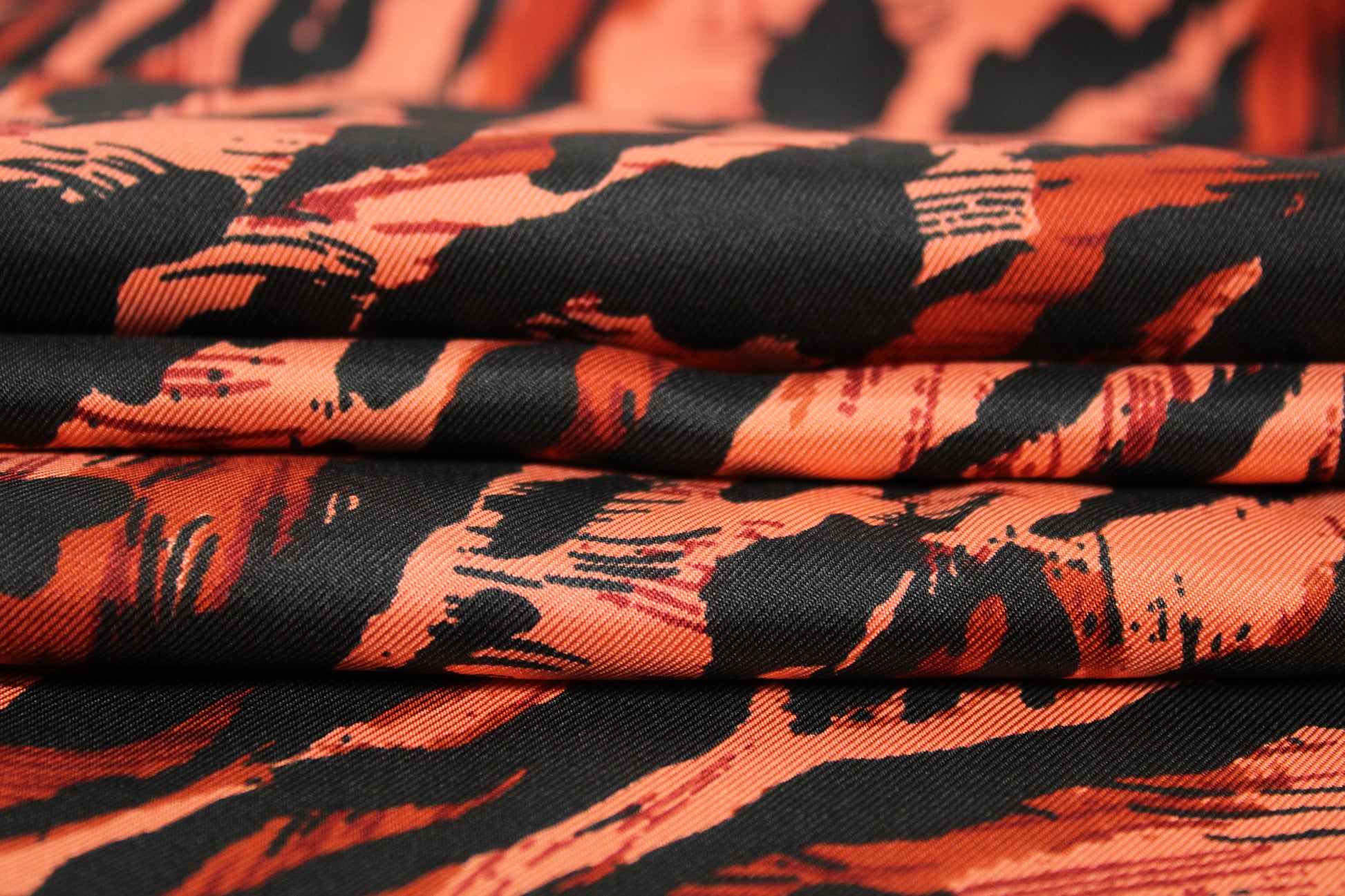 Tissu twill de soie - imprimé leopard - ton orangé - photo 2/4 | So Tissus