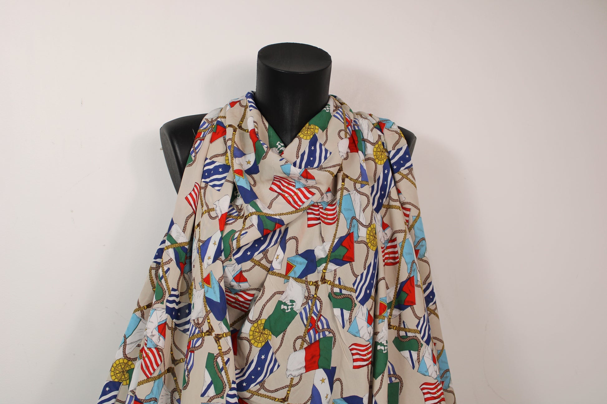 Tissu viscose - imprimé drapeau - multicolore - photo 3/4 | So Tissus