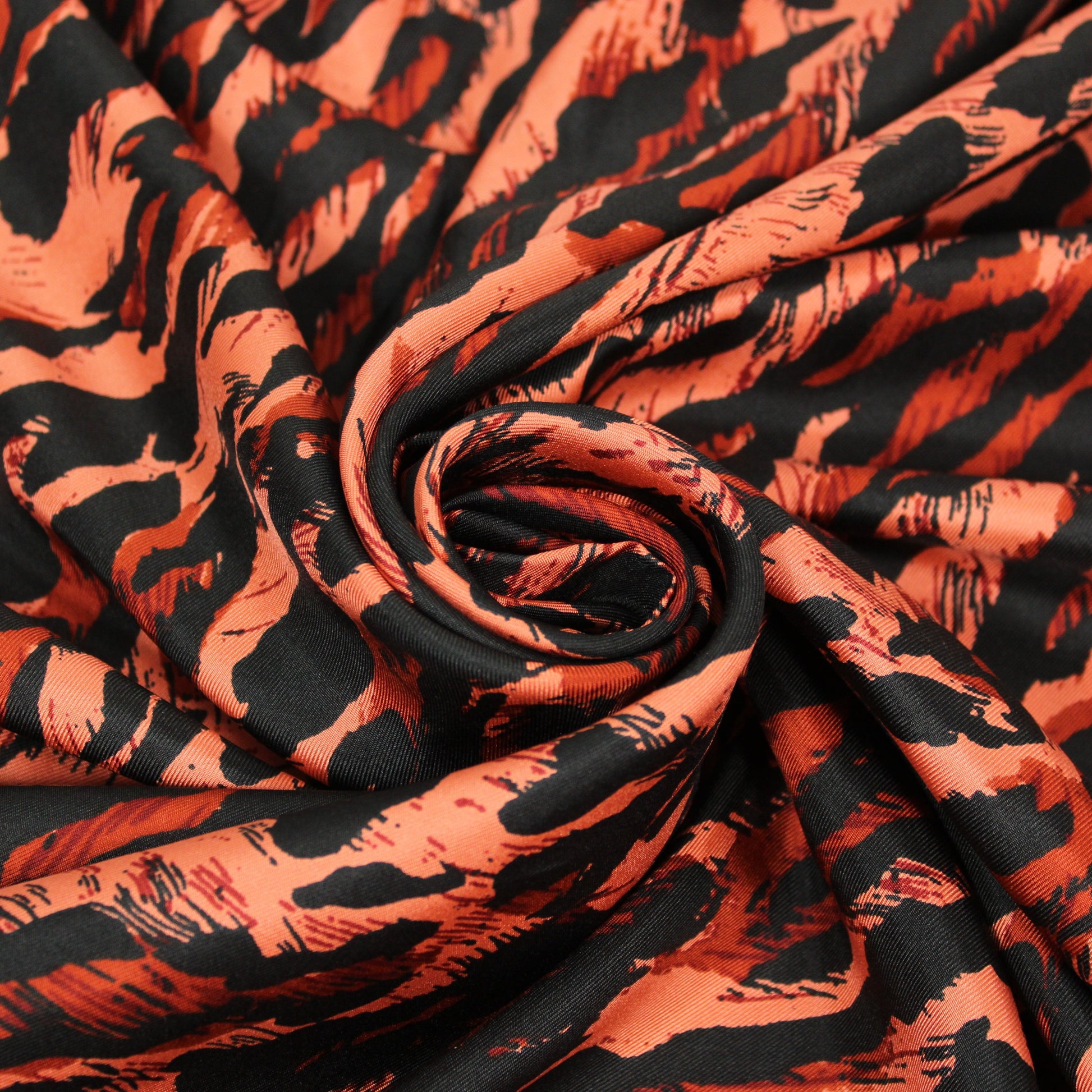 Tissu twill de soie - imprimé leopard - ton orangé - photo 1/4 | So Tissus