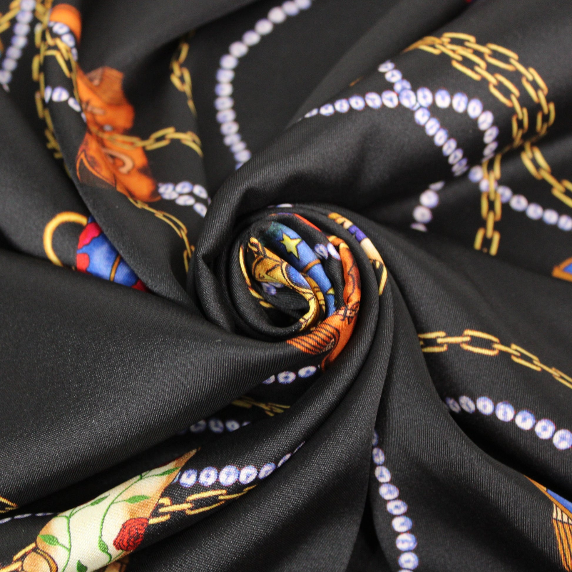 Tissu twill - imprimé santiags - noir et multicolore - photo 1/5 | So Tissus