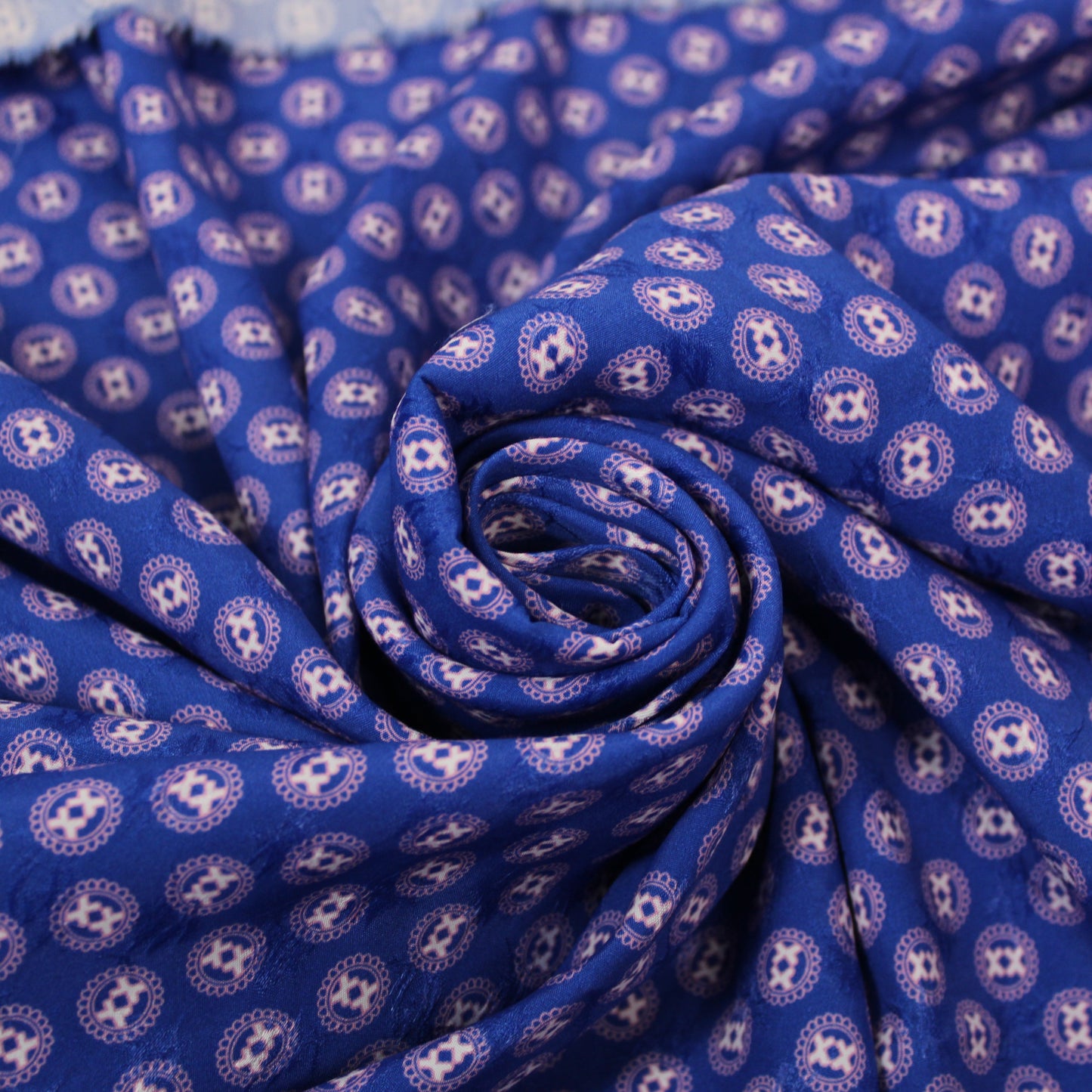 Tissu viscose - imprimé circulaire - rose et bleu - photo 1/5 | So Tissus