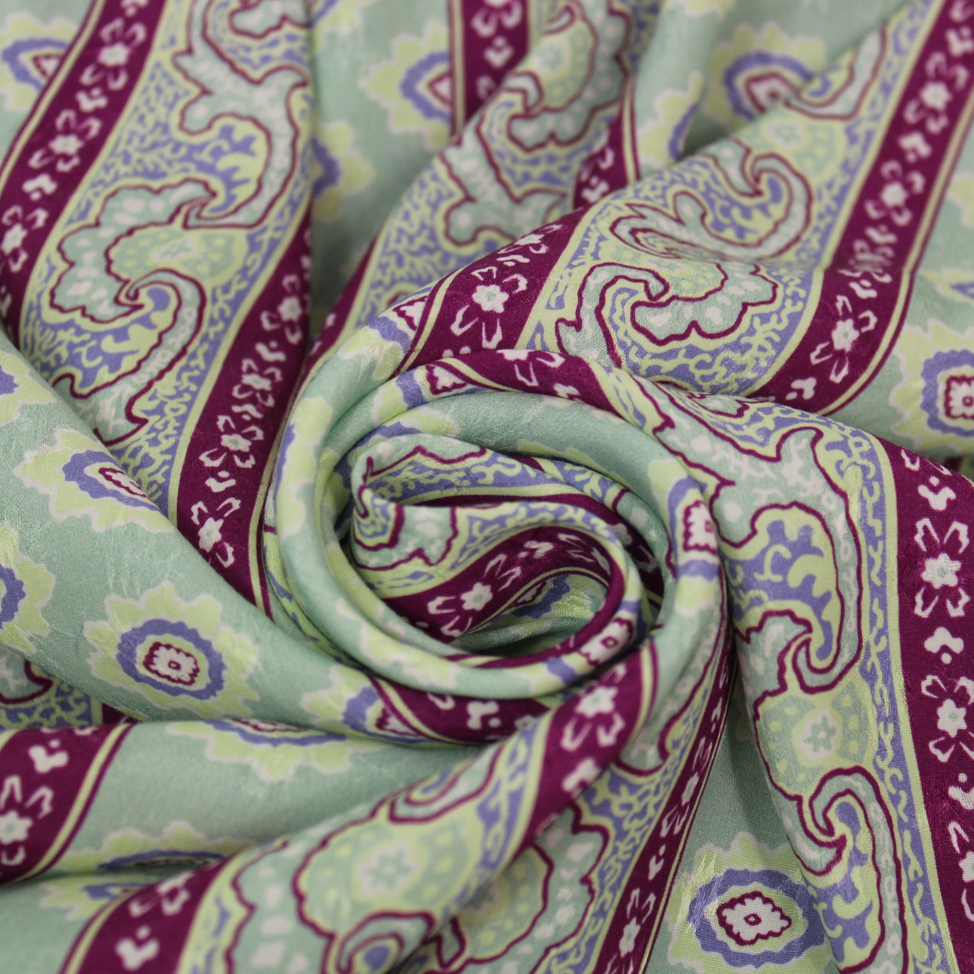 Tissu viscose - imprimé abstrait - rayure violette - ton vert d'eau - photo 1/5 | So Tissus