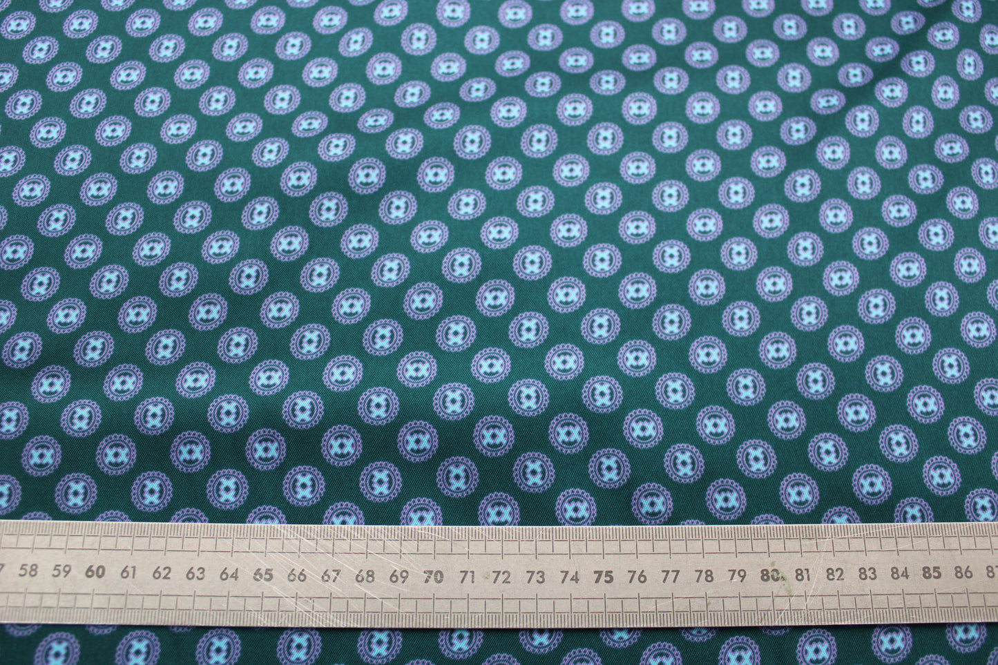 Tissu twill  - imprimé circulaire - vert sapin et rose - photo 5/5 | So Tissus