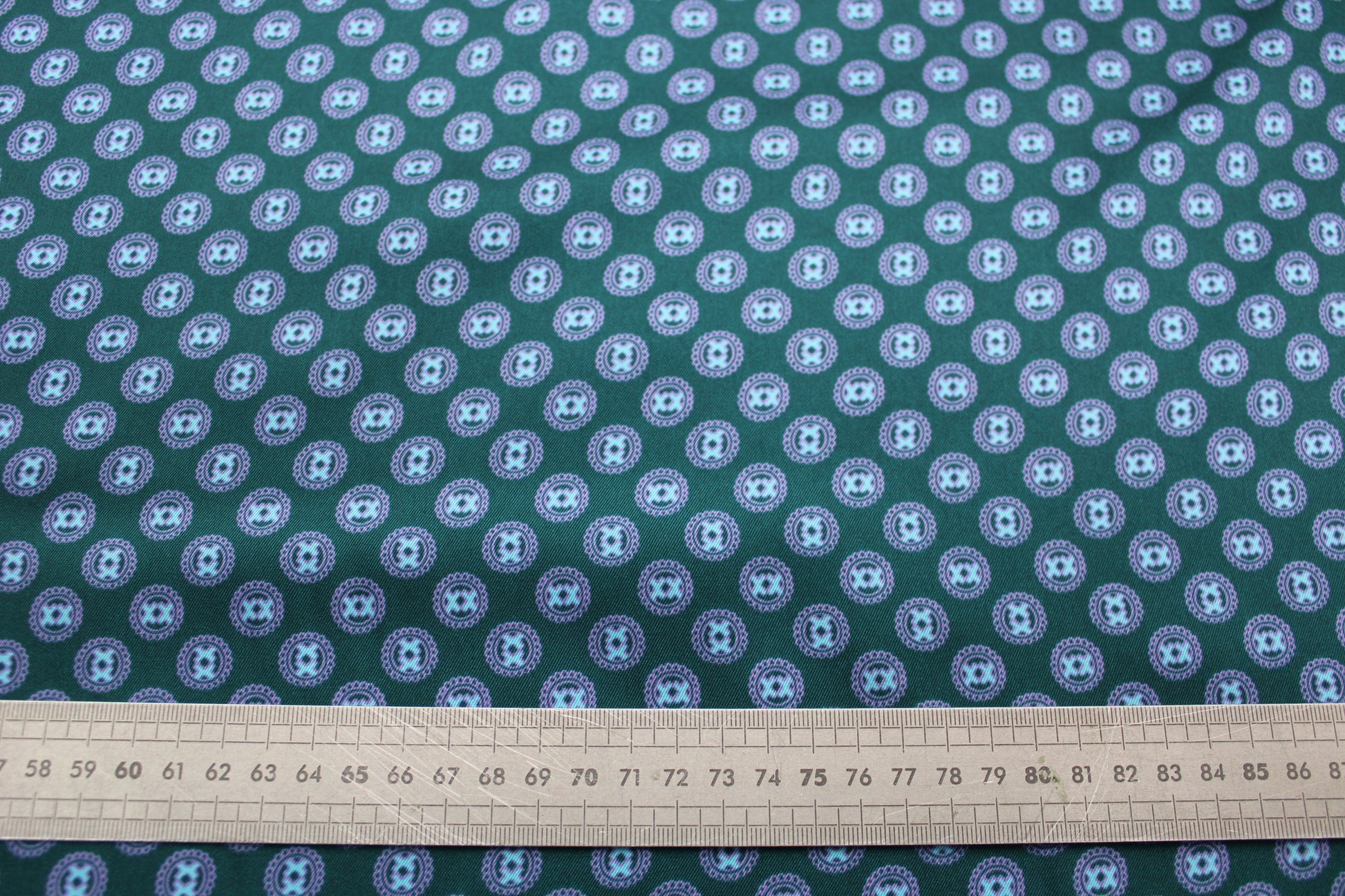 Tissu twill  - imprimé circulaire - vert sapin et rose - photo 5/5 | So Tissus