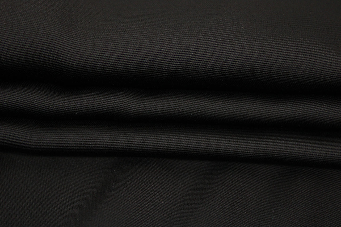 Tissu satin de viscose - noir - photo 2/4 | So Tissus