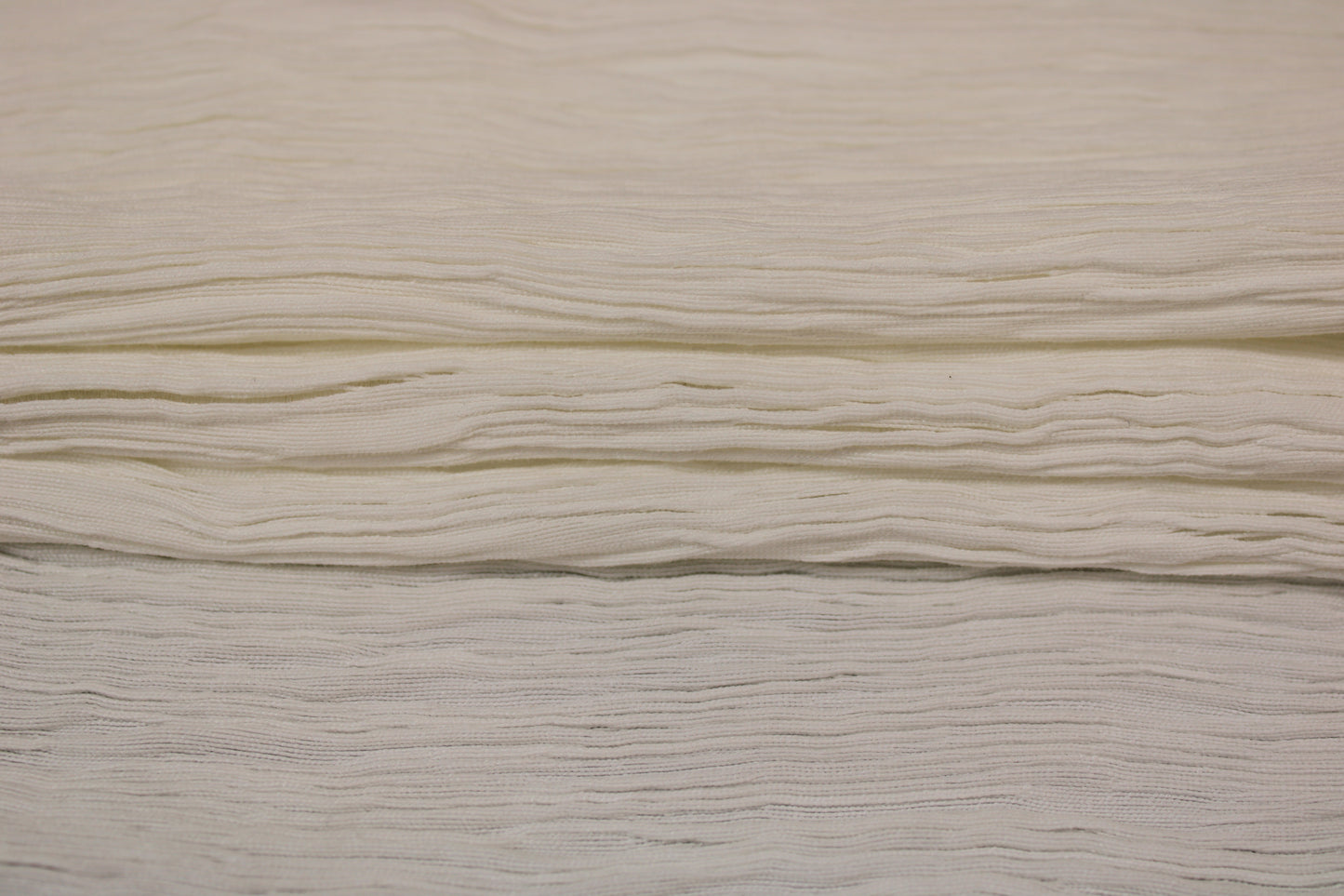 Tissu crêpon  - blanc - photo 2/4 | So Tissus