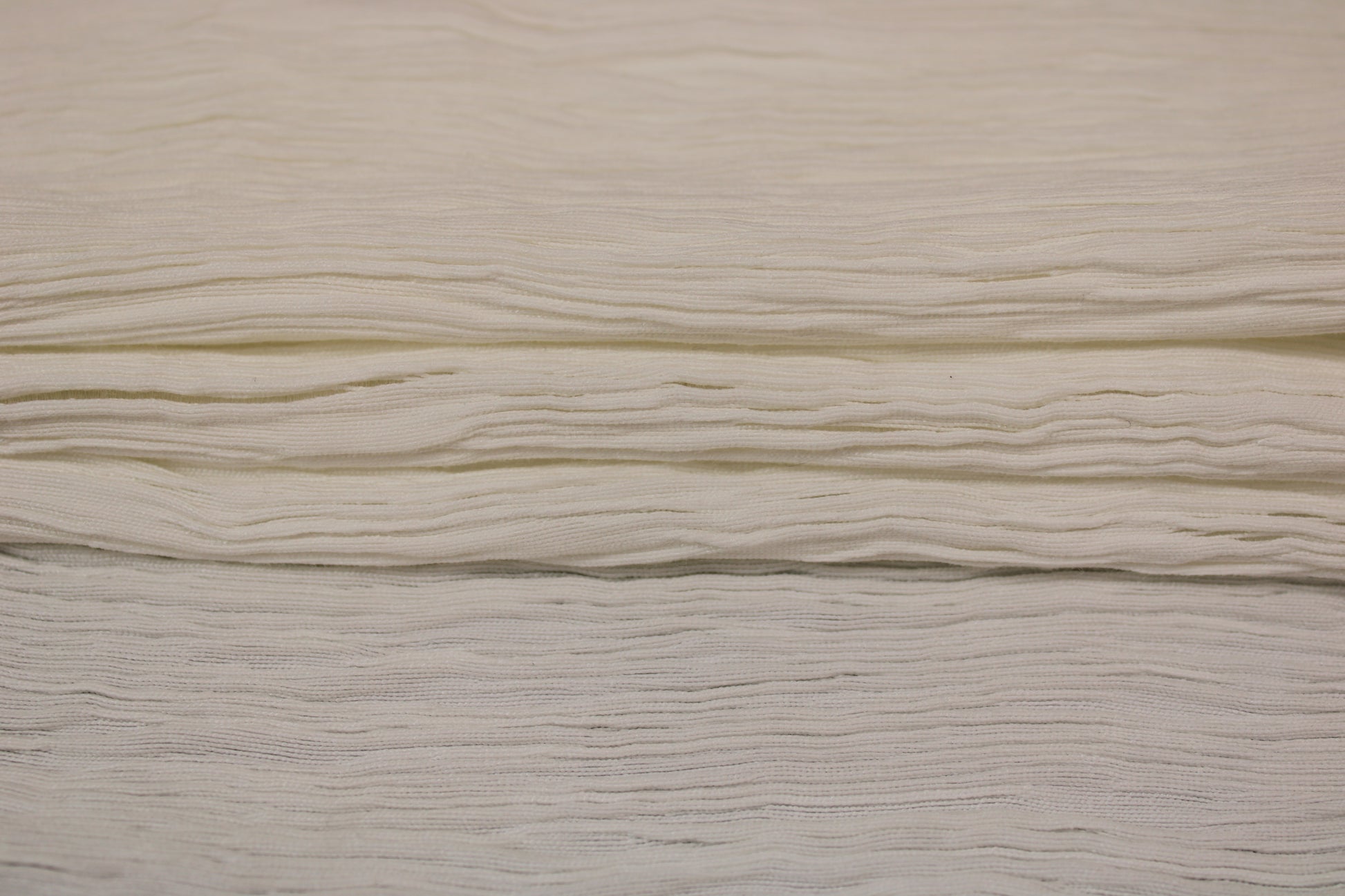 Tissu crêpon  - blanc - photo 2/4 | So Tissus