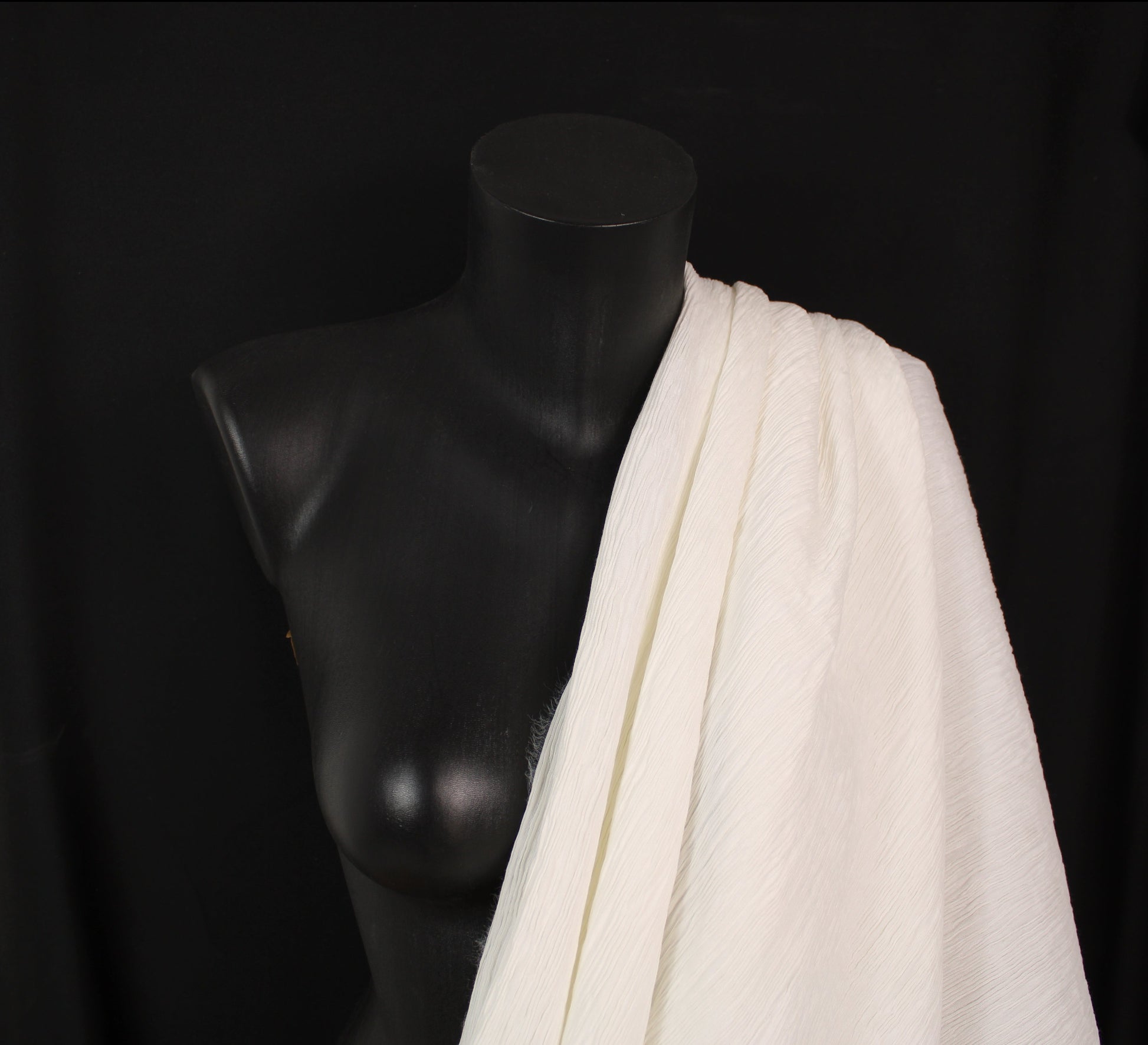 Tissu crêpon  - blanc - photo 3/4 | So Tissus