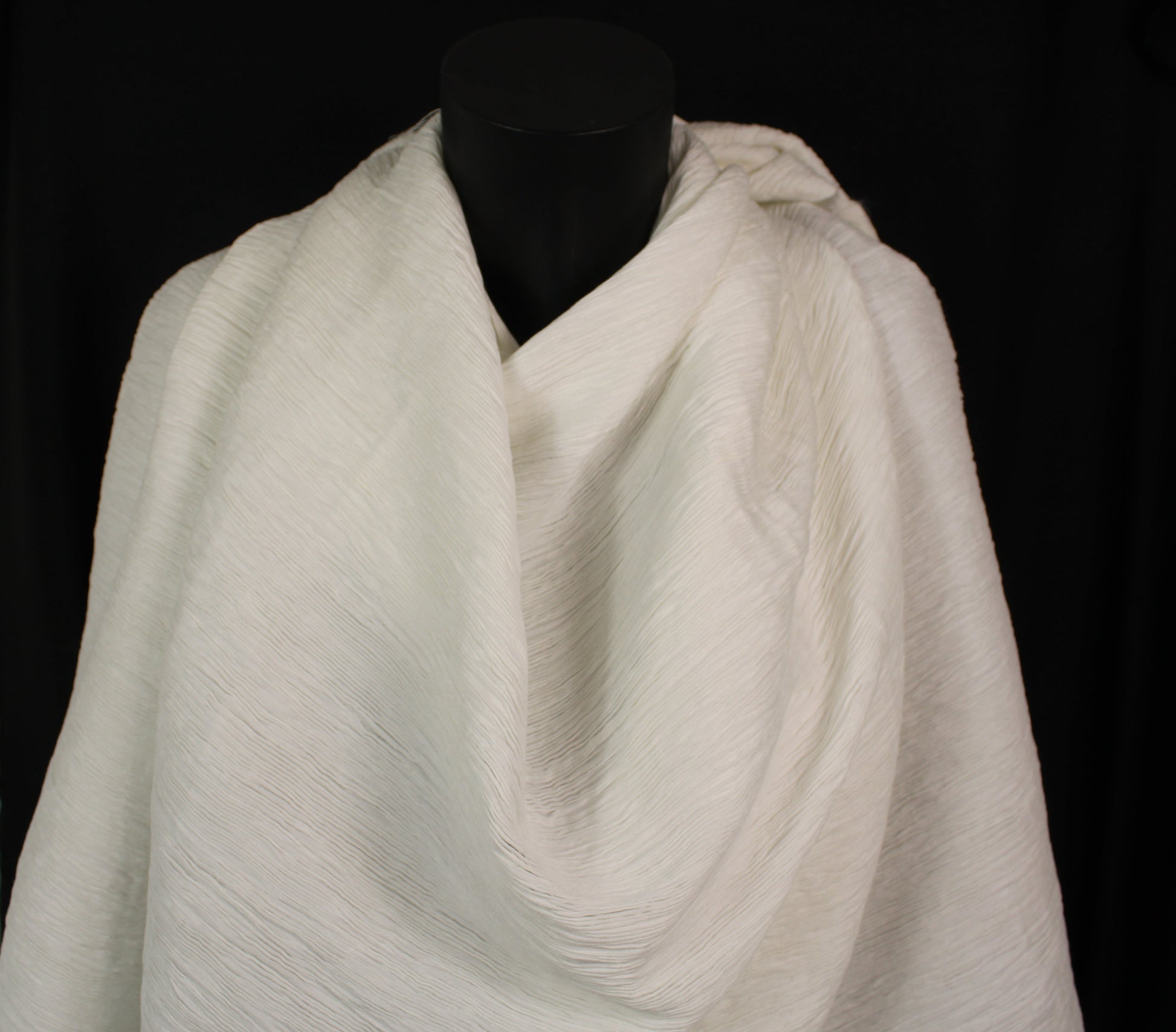 Tissu crêpon  - blanc - photo 4/4 | So Tissus