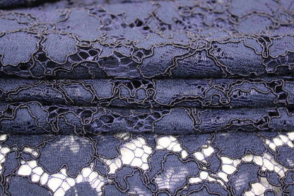 Tissu dentelle fleuri - bleu marine - photo 2/5 | So Tissus