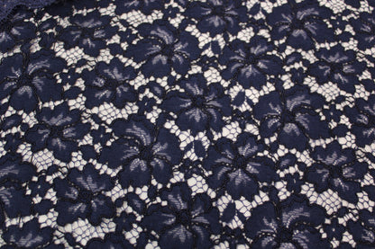 Tissu dentelle fleuri - bleu marine - photo 5/5 | So Tissus