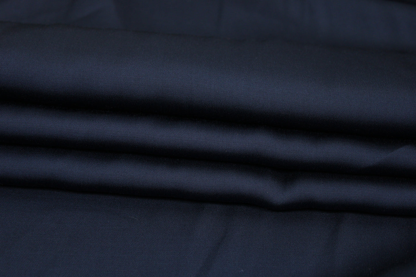 Tissu satin de viscose - bleu nuit - photo 2/4 | So Tissus