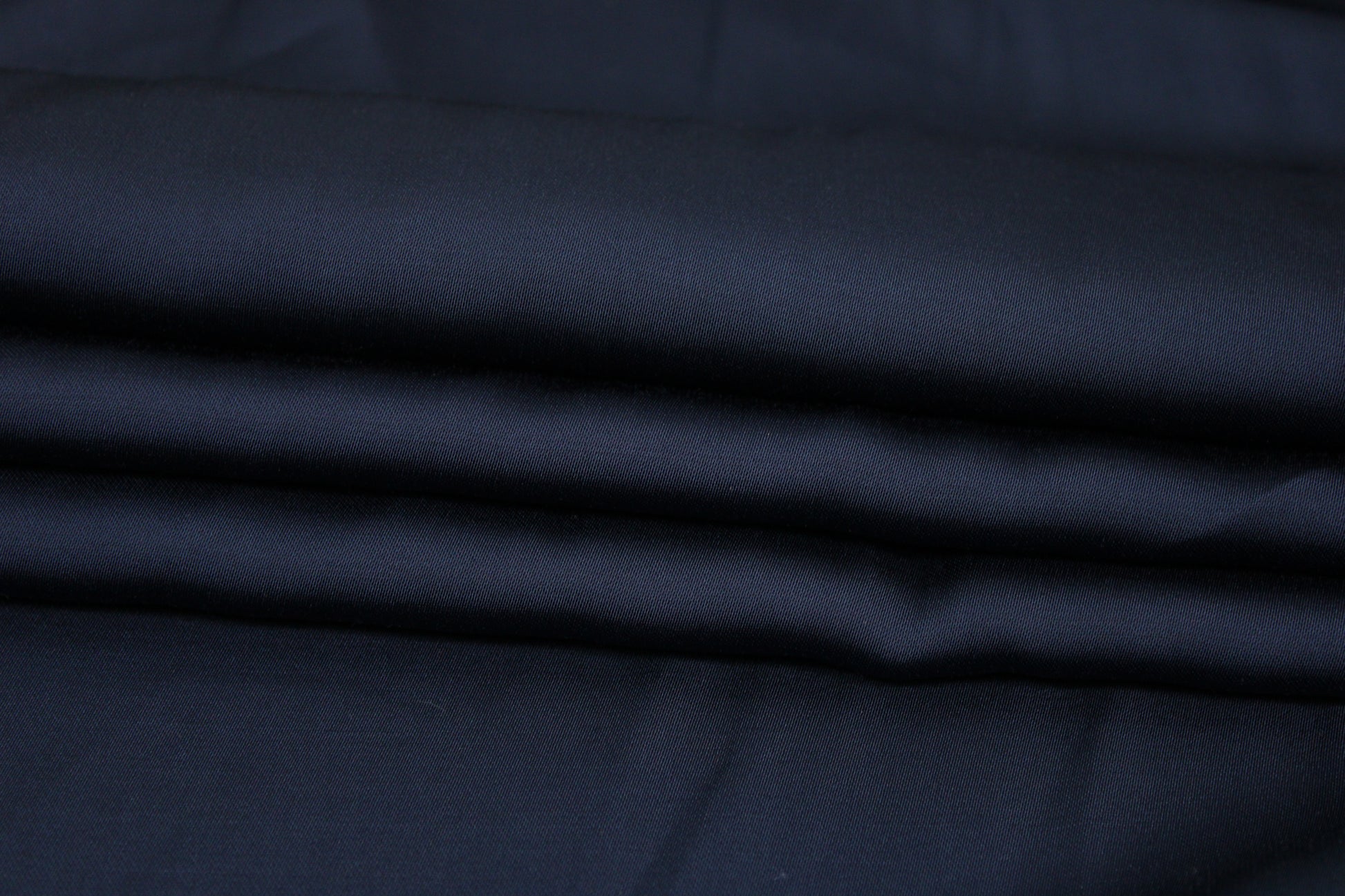 Tissu satin de viscose - bleu nuit - photo 2/4 | So Tissus