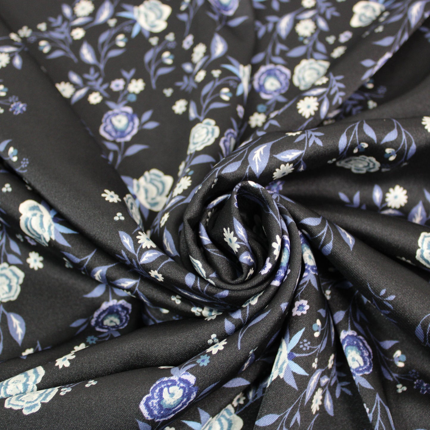 Tissu twill - imprimé fleuri - ton bleu marine - photo 1/5 | So Tissus