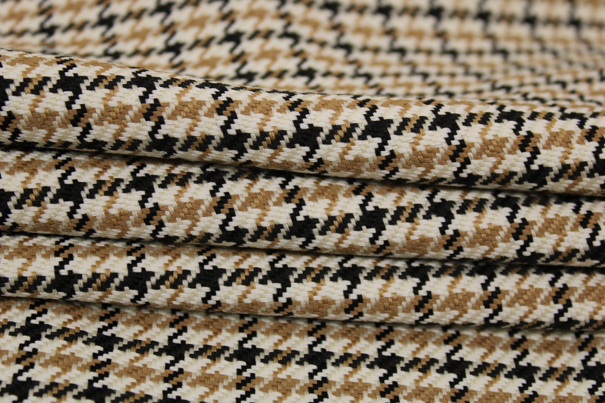Tissu tweed - imprimé pied de poule - à carreaux - ton beige et marron - photo 2/4 | So Tissus