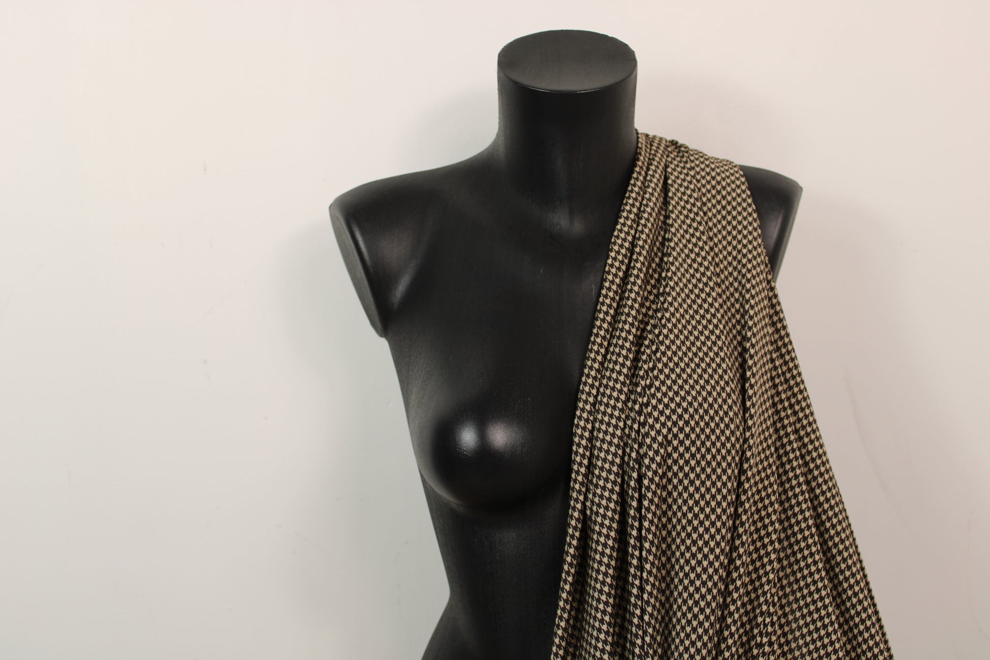 Tissu maille - imprimé pied de poule - marron et beige - photo 3/5 | So Tissus