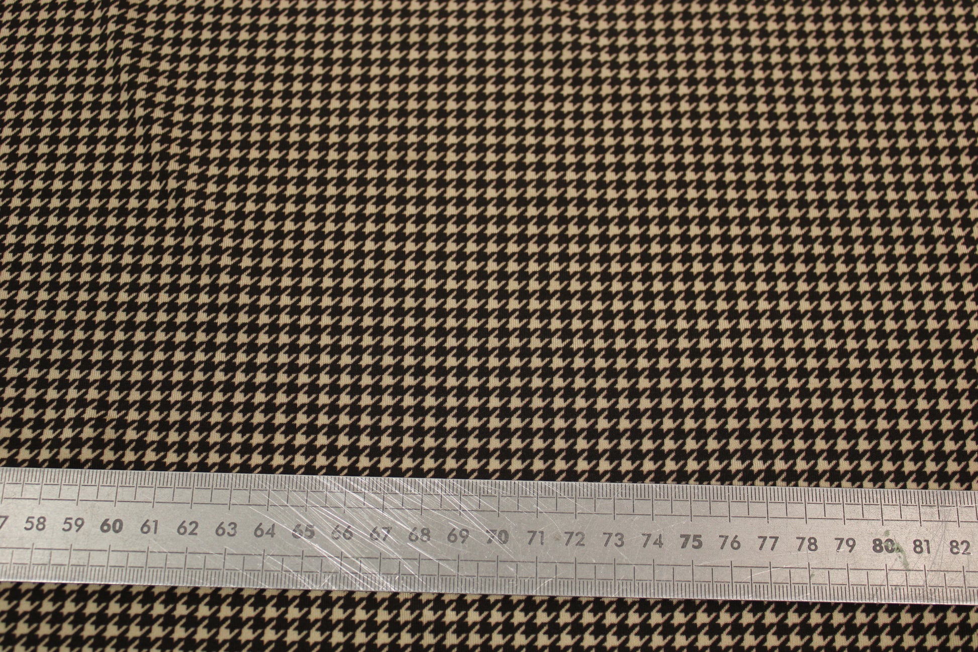 Tissu maille - imprimé pied de poule - marron et beige - photo 5/5 | So Tissus
