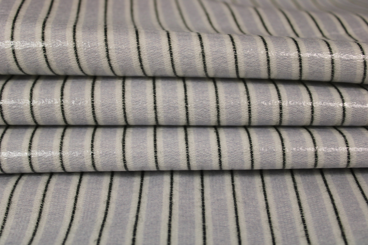 Tissu coton enduit  - à rayure - blanc bleu et noir - photo 2/5 | So Tissus