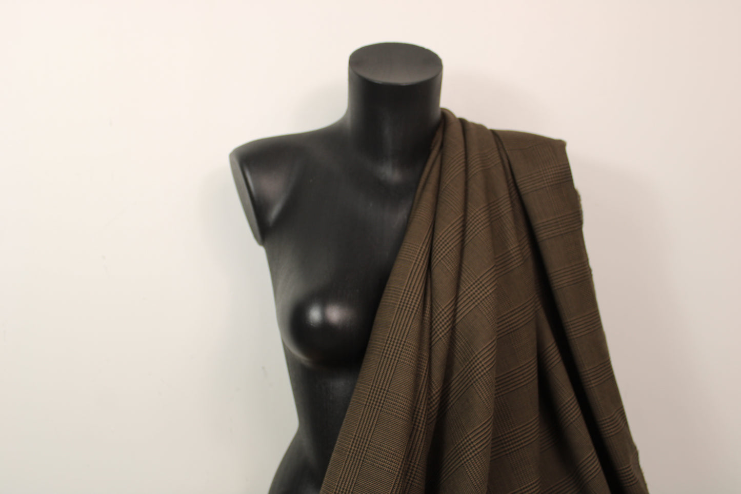 Tissu crêpe de laine - prince de galles - marron et noir - photo 3/5 | So Tissus