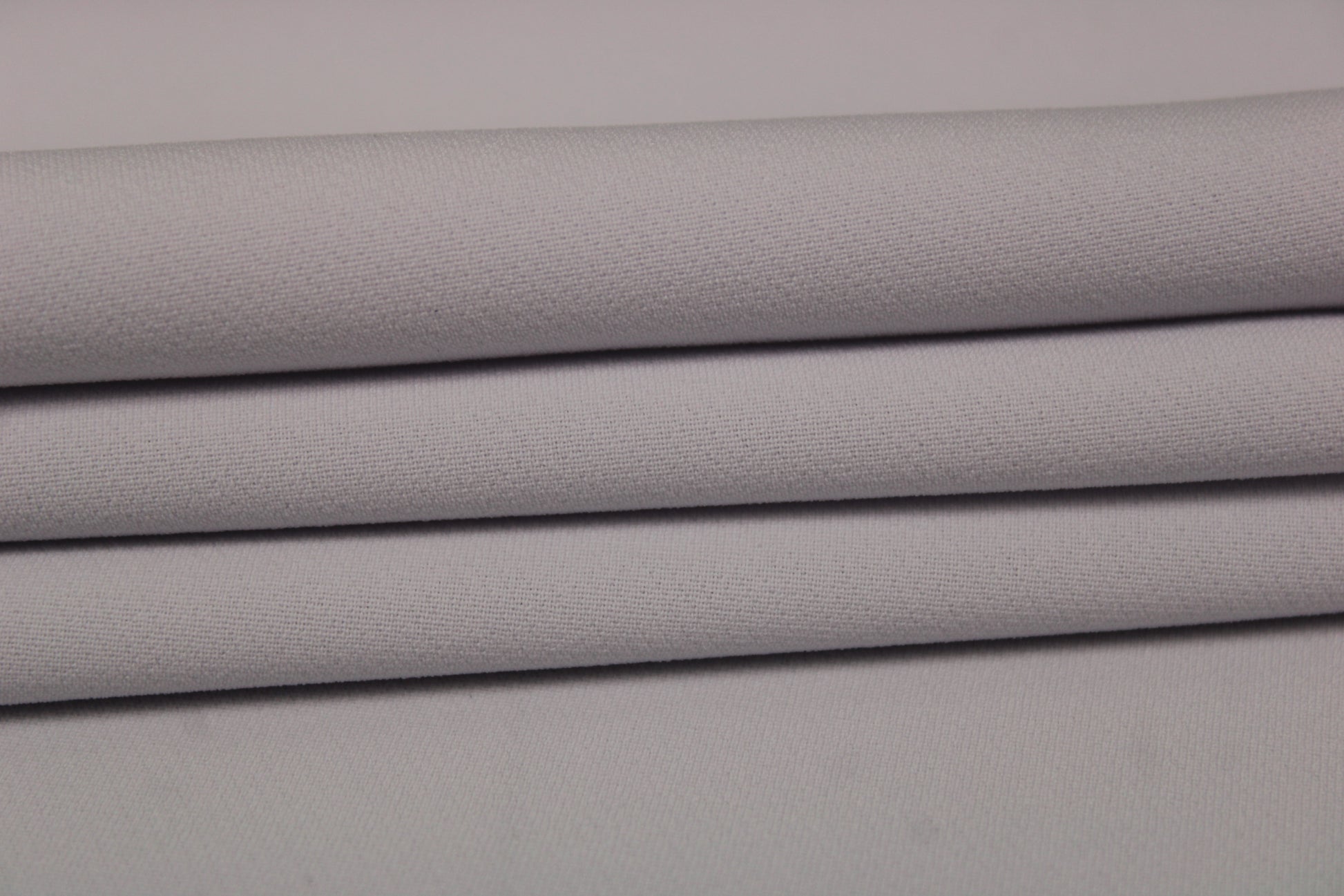 Tissu crepe stretch - gris perle clair - photo 2/4 | So Tissus