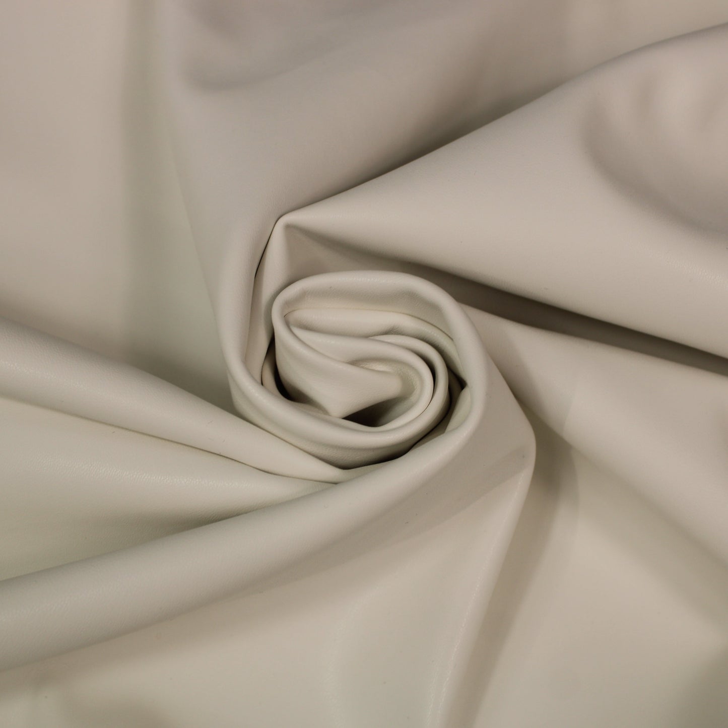 Tissu simili cuir - blanc - photo 1/4 | So Tissus