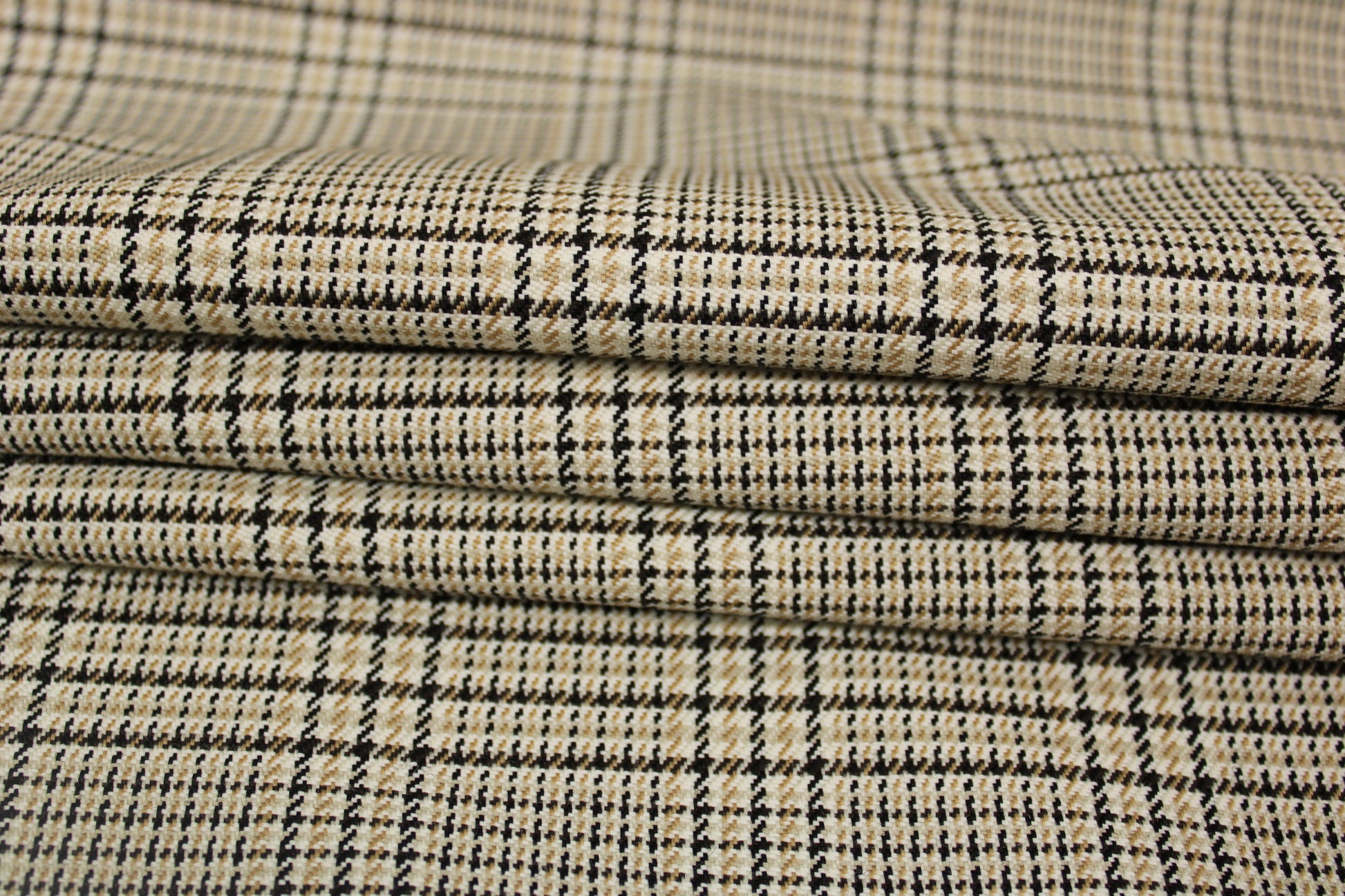 Tissu tweed de laine - imprimé à carreaux - ton beige, noir et blanc - photo 2/5 | So Tissus
