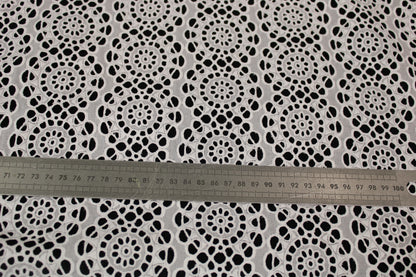 Tissu broderie anglaise - blanc - photo 5/5 | So Tissus