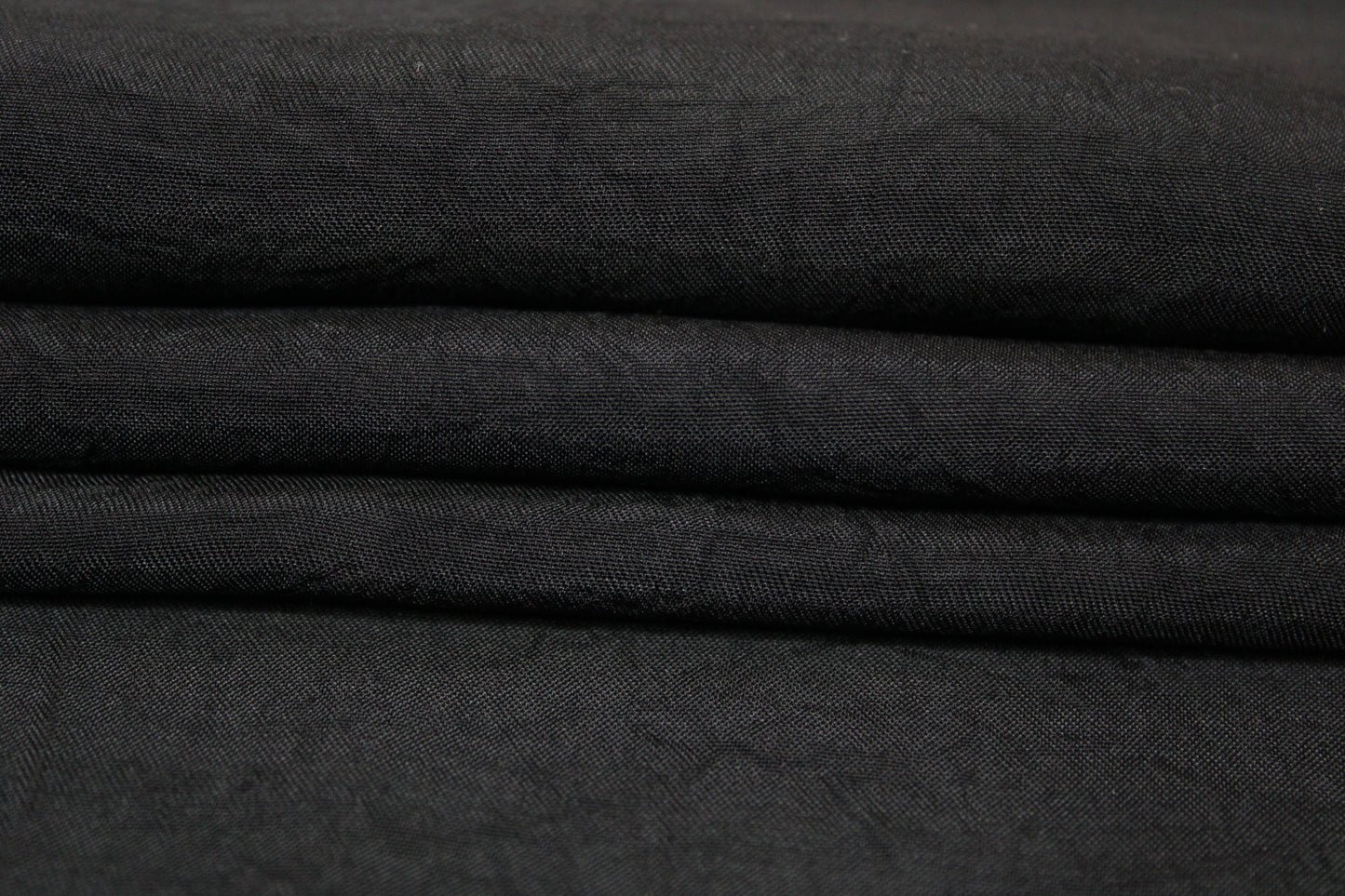 Tissu noir - effet froissé - photo 2/4 | So Tissus