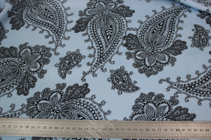 Tissu twill - imprimé cachmire - bleu ciel et noir - photo 5/5 | So Tissus