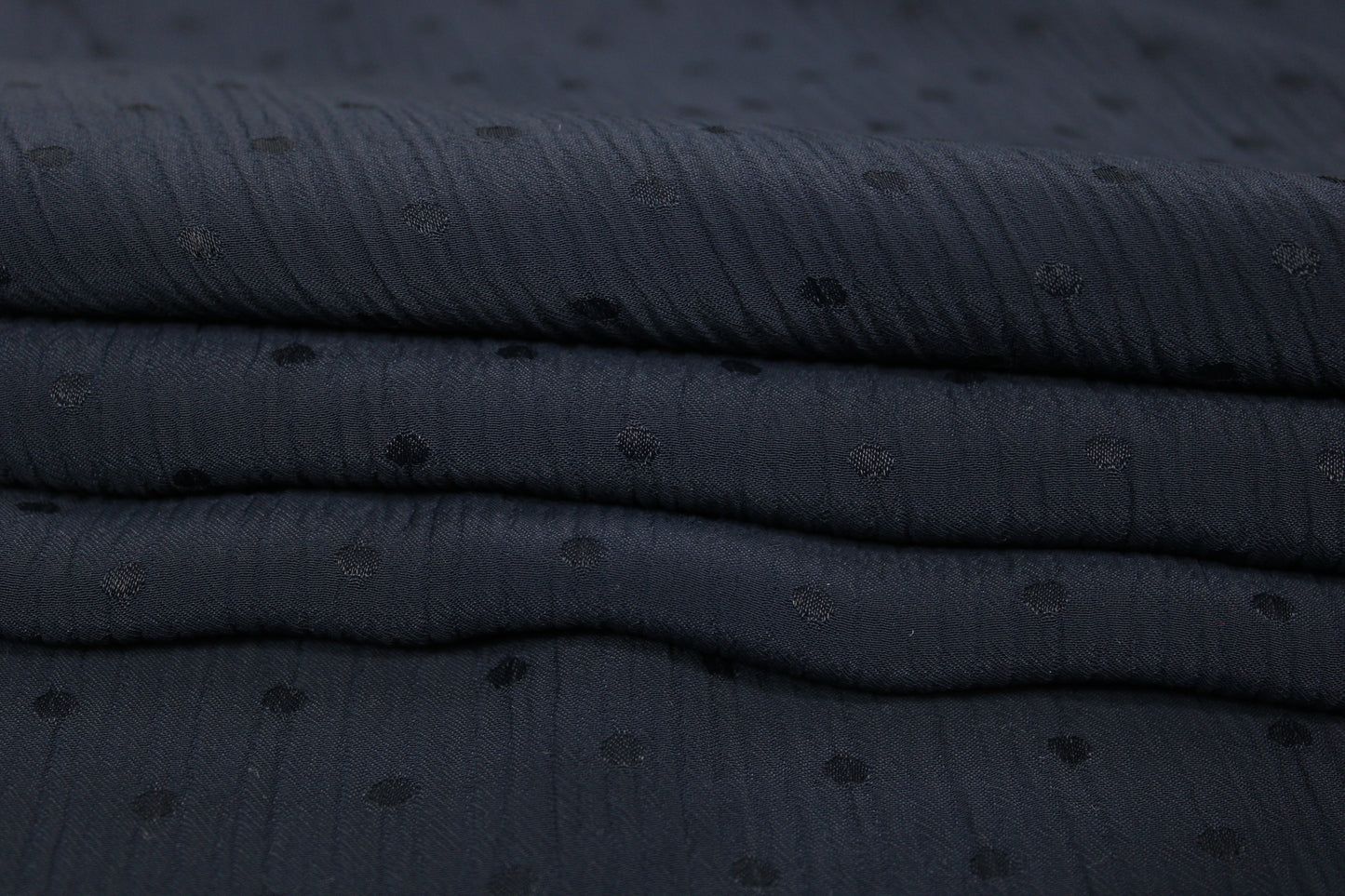 Tissu crêpon viscose - à pois - bleu marine - photo 2/5 | So Tissus