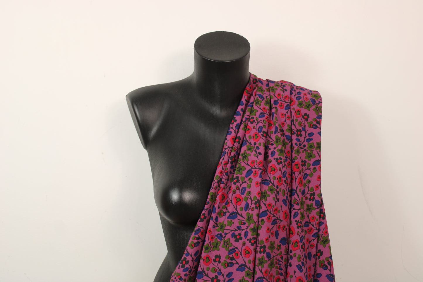 Tissu crêpe - imprimé fleuri- ton vieux rose - photo 3/5 | So Tissus