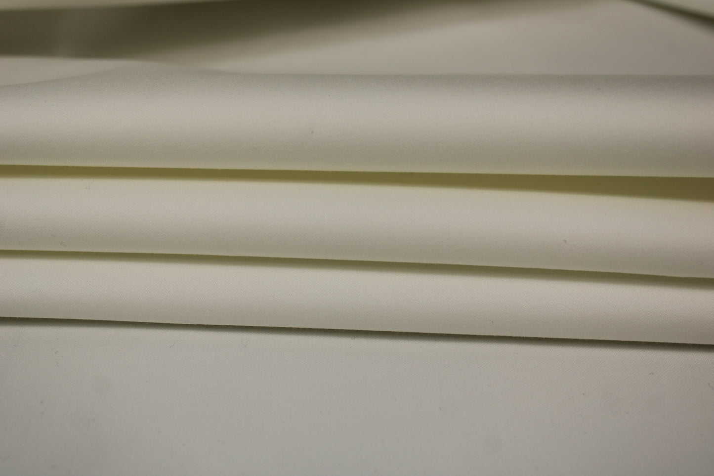Tissu gabardine de coton prestige - blanc - photo 2/4 | So Tissus