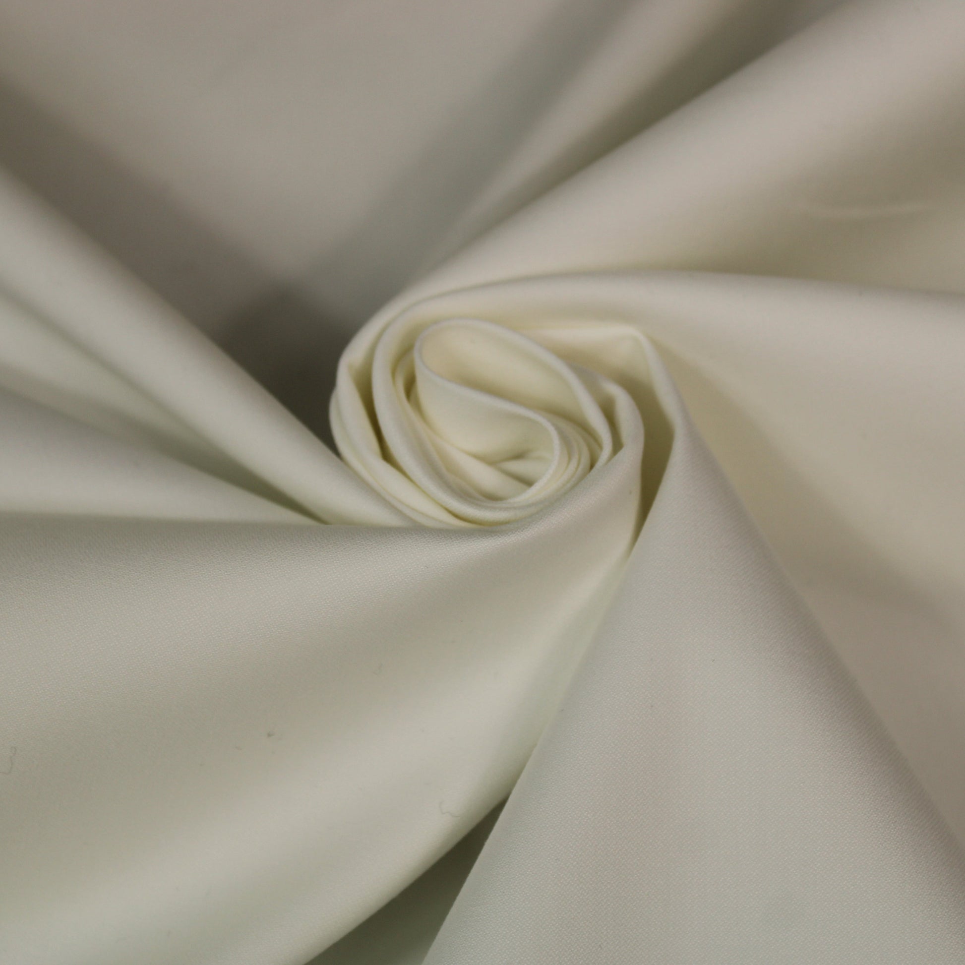 Tissu gabardine de coton prestige - blanc - photo 1/4 | So Tissus