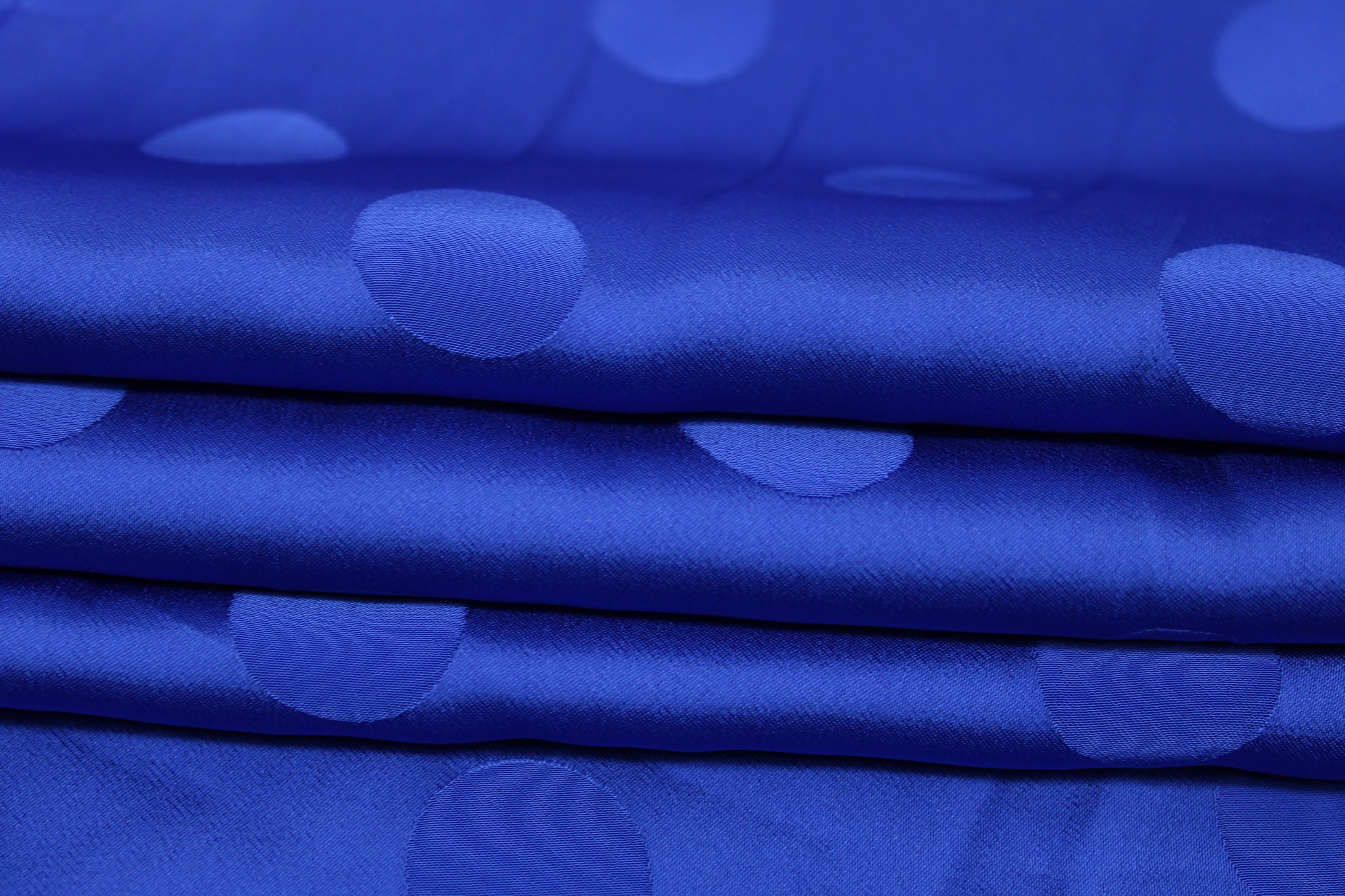 Tissu crêpe viscose - à pois - bleu électrique - photo 2/5 | So Tissus