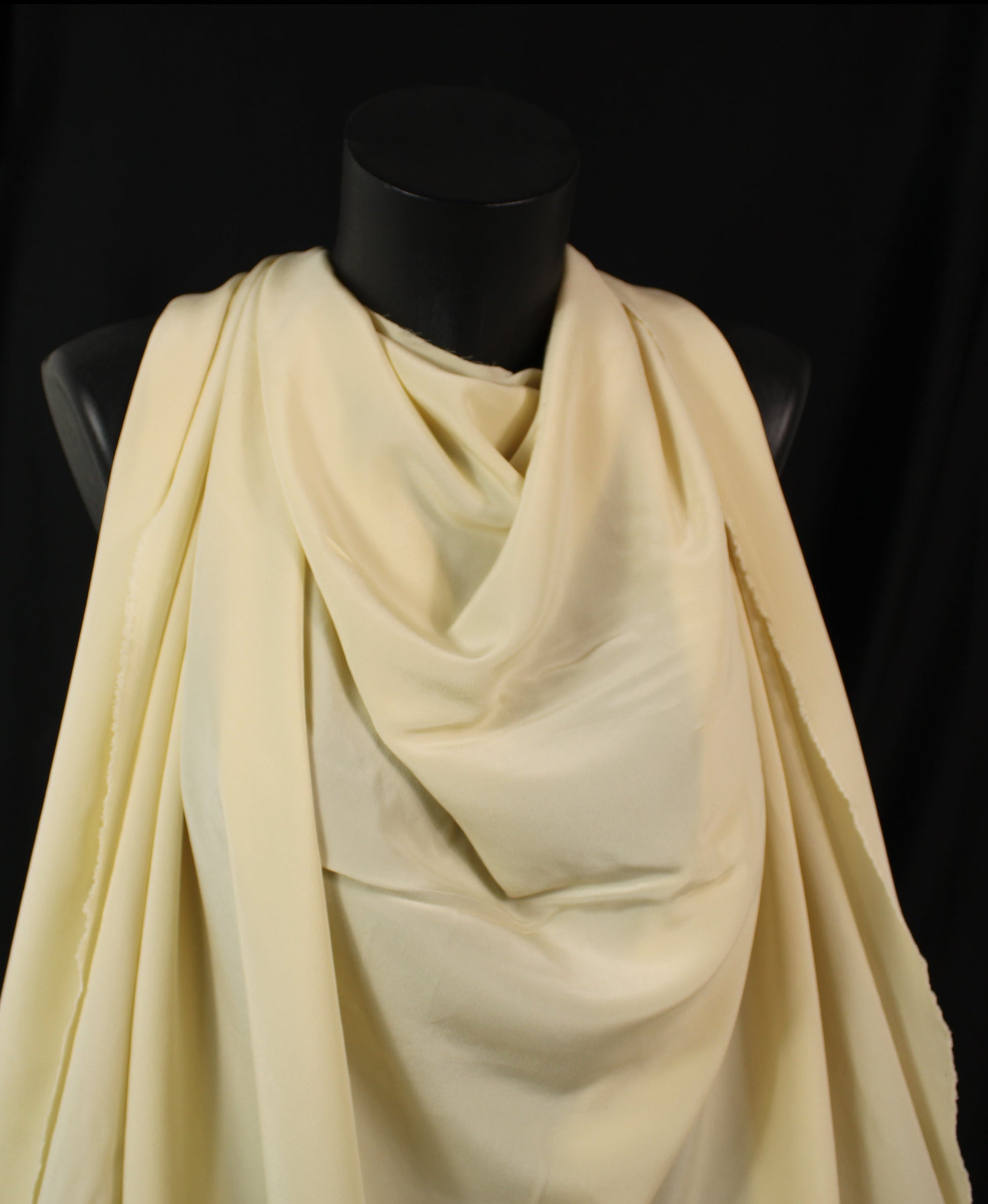 Tissu crêpe de soie lavé - vanille - photo 4/4 | So Tissus