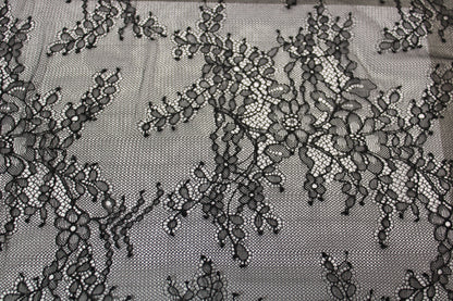 Tissu dentelle - motif fleuri - noir - photo 5/5 | So Tissus
