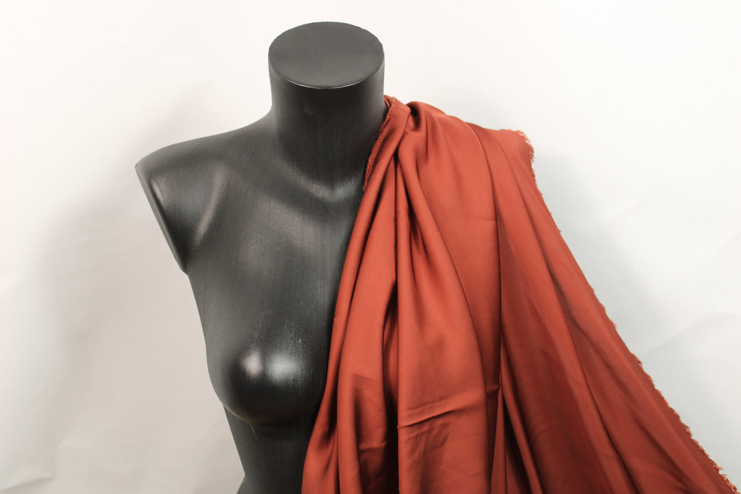 Tissu satin de viscose - terracotta - photo 3/4 | So Tissus